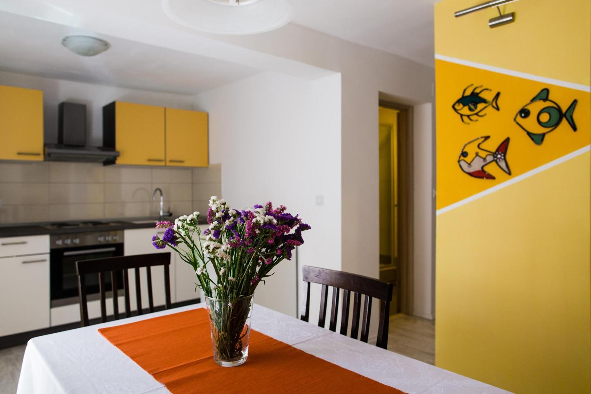 Apartments Kanajet Kaštela Екстериор снимка
