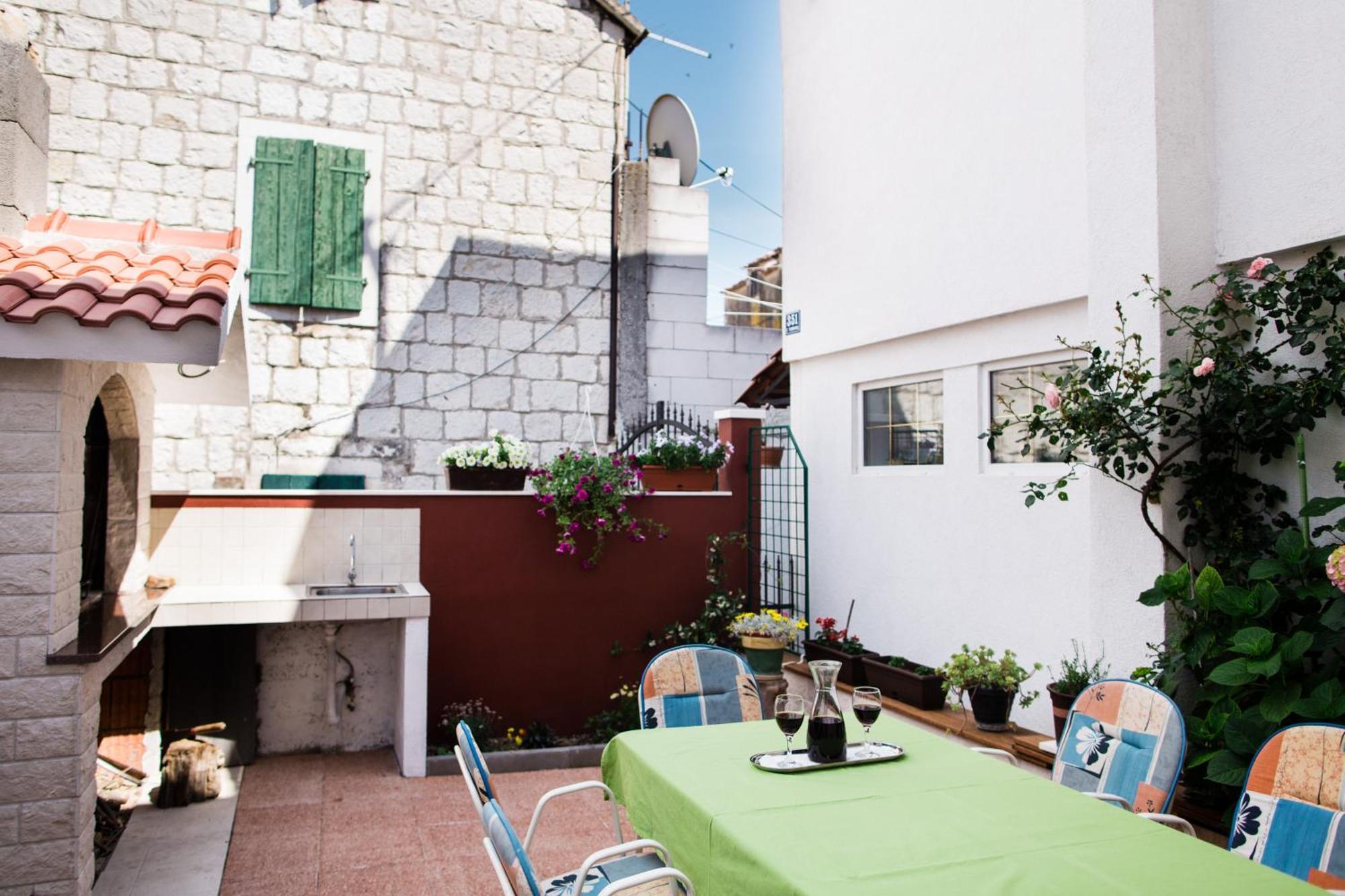 Apartments Kanajet Kaštela Екстериор снимка