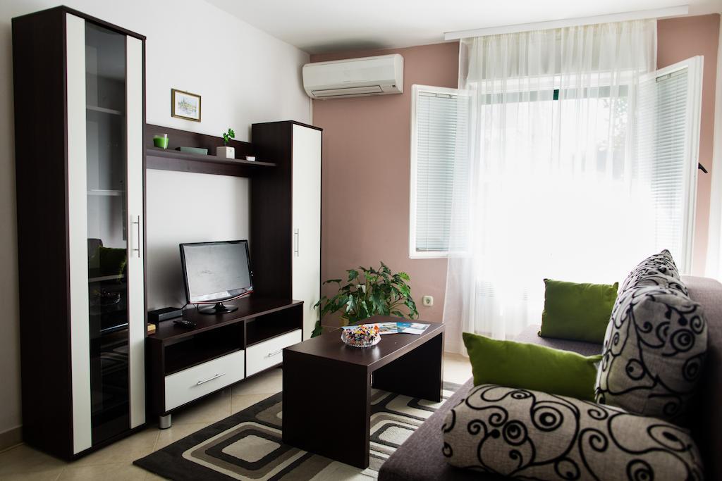 Apartments Kanajet Kaštela Стая снимка